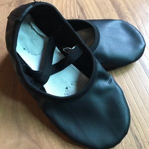 Childrens black ballet shoes!